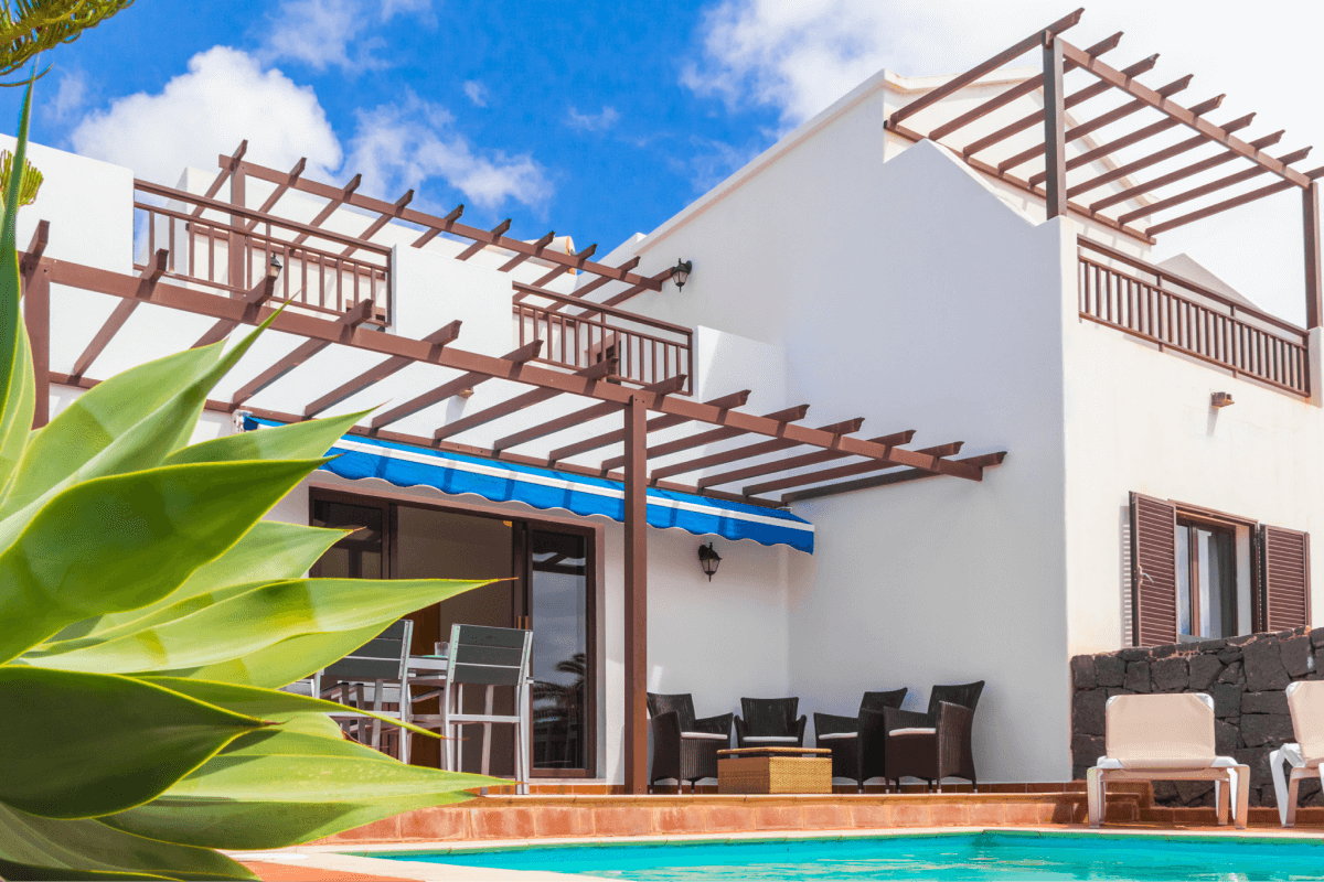 House with a pool