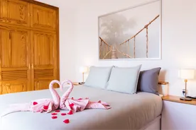 Double bed bedroom